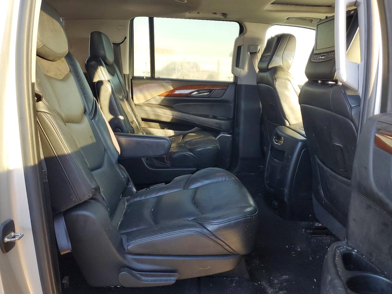 2019 CADILLAC ESCALADE ESV LUXURY photo 11