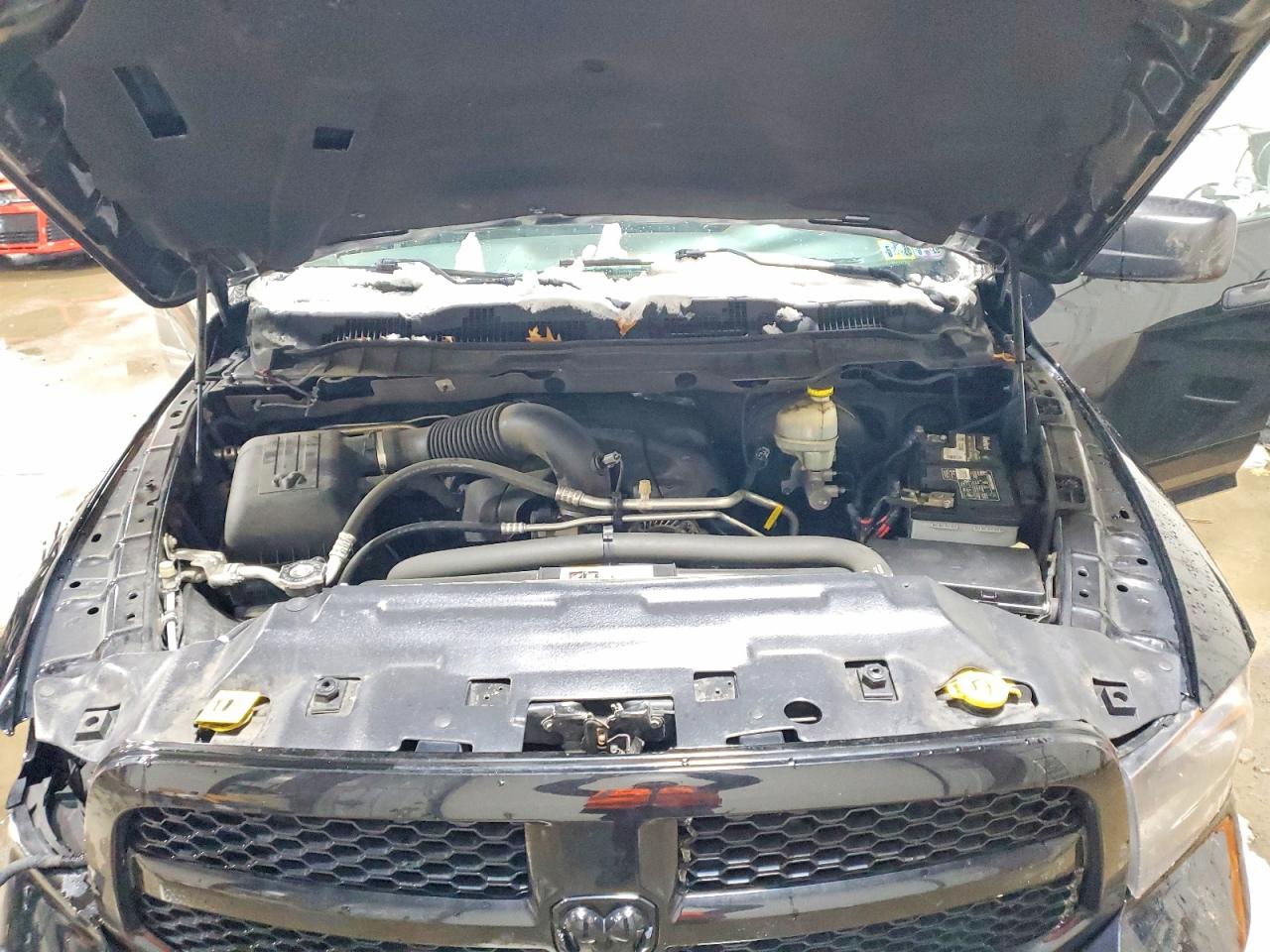 2014 RAM 1500 ST photo 11