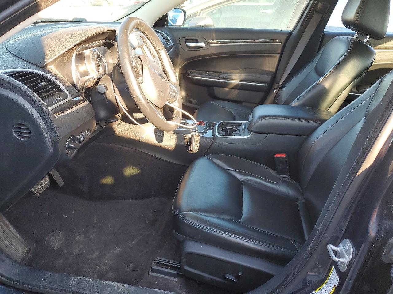 2016 CHRYSLER 300 LIMITED photo 7