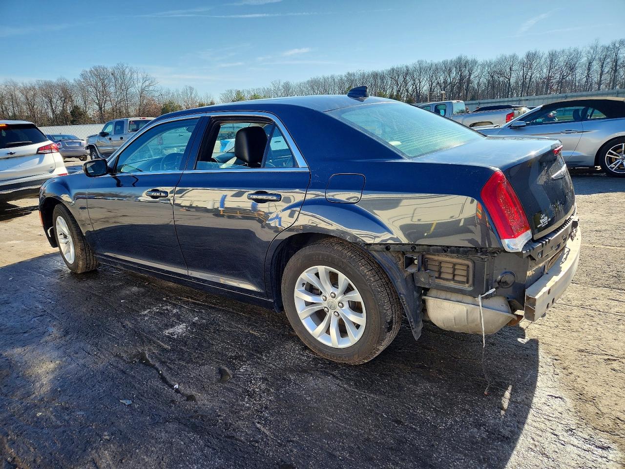 2016 CHRYSLER 300 LIMITED photo 2