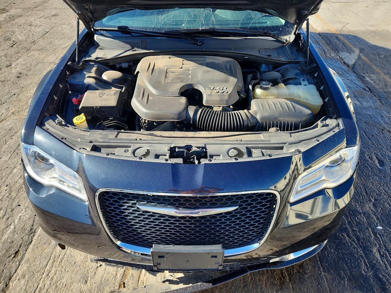2016 CHRYSLER 300 LIMITED photo 11
