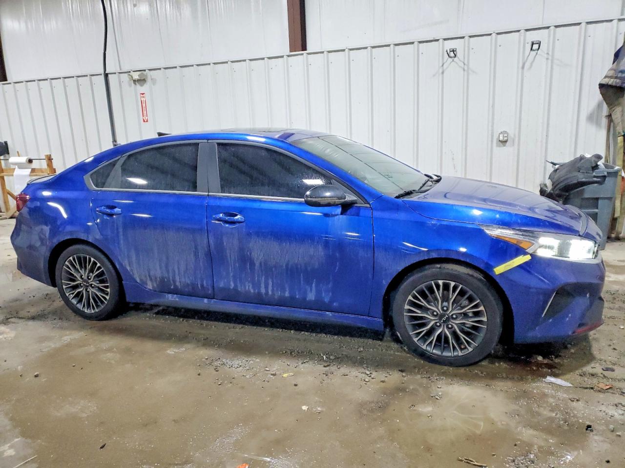 2024 KIA FORTE GT LINE photo 4