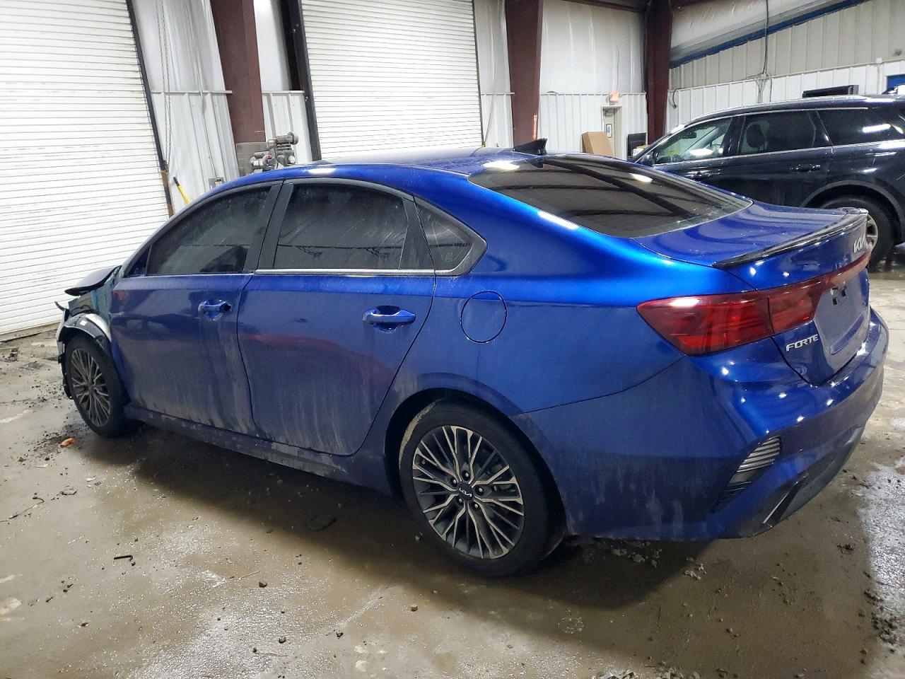 2024 KIA FORTE GT LINE photo 2