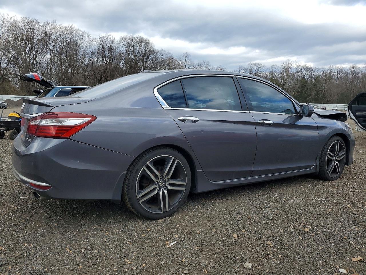 2016 HONDA ACCORD TOURING photo 3