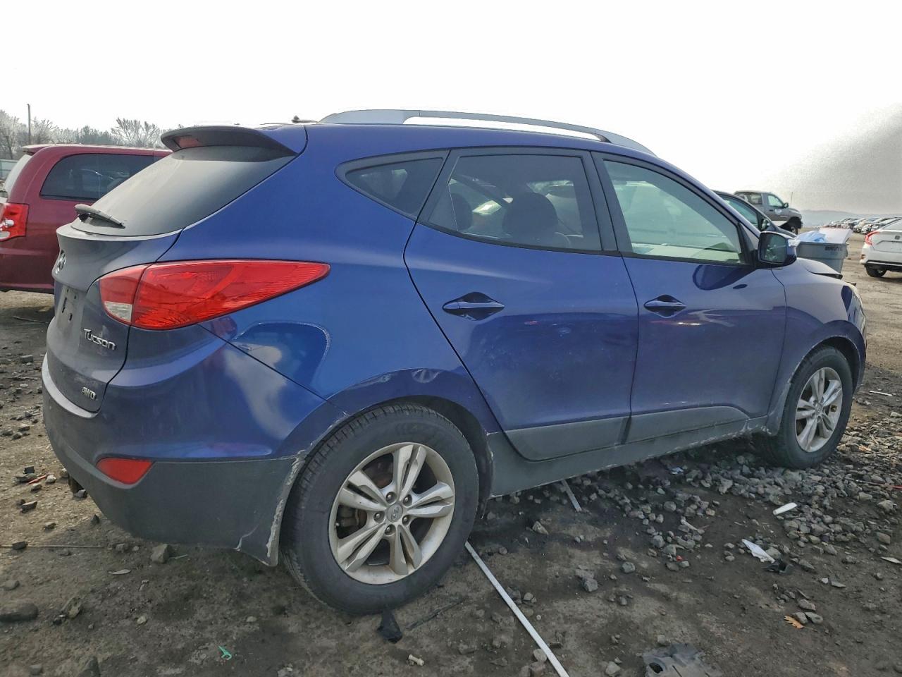 2012 HYUNDAI TUCSON GLS photo 3