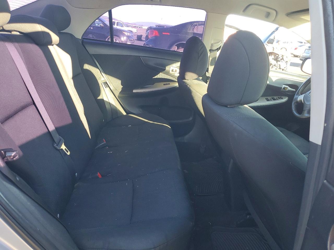 2010 TOYOTA COROLLA BASE photo 10
