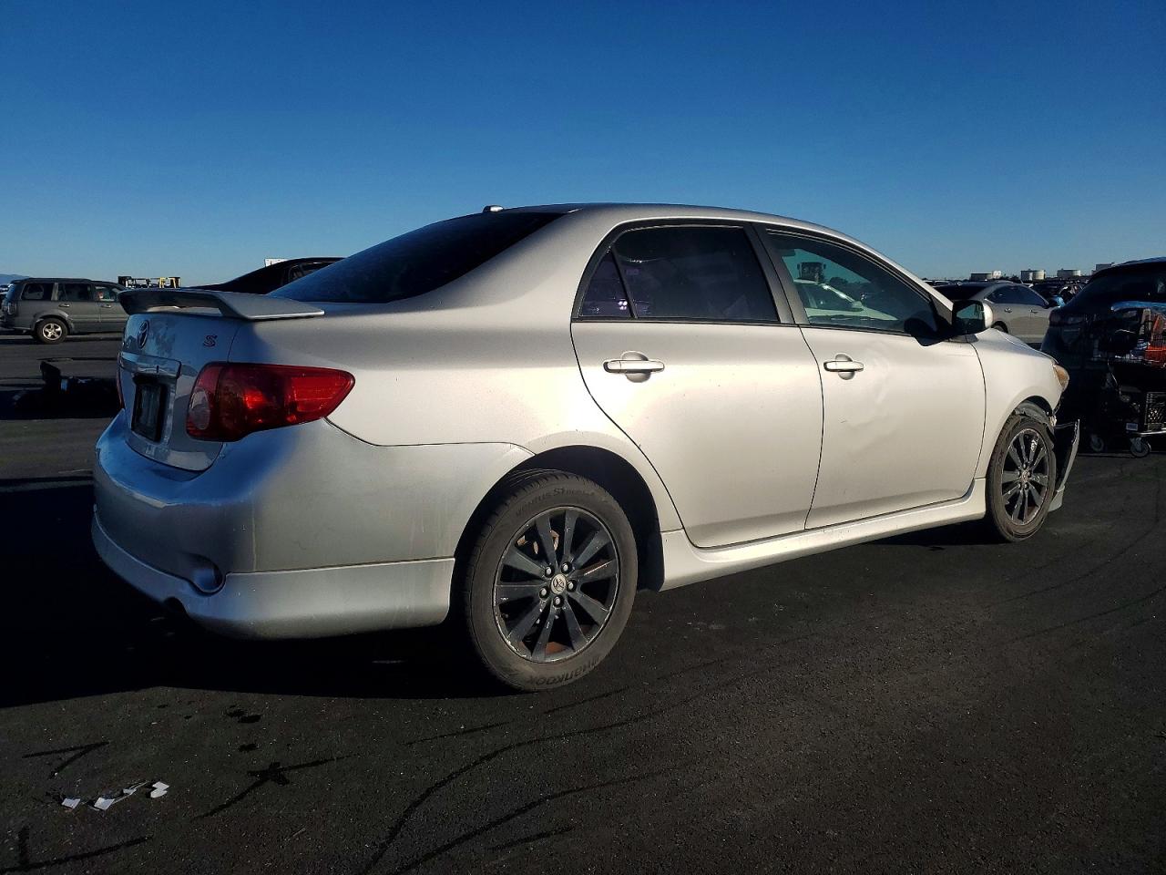2010 TOYOTA COROLLA BASE photo 3