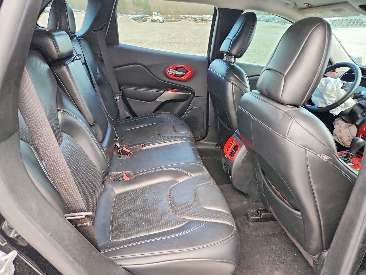 2019 JEEP CHEROKEE LIMITED photo 11