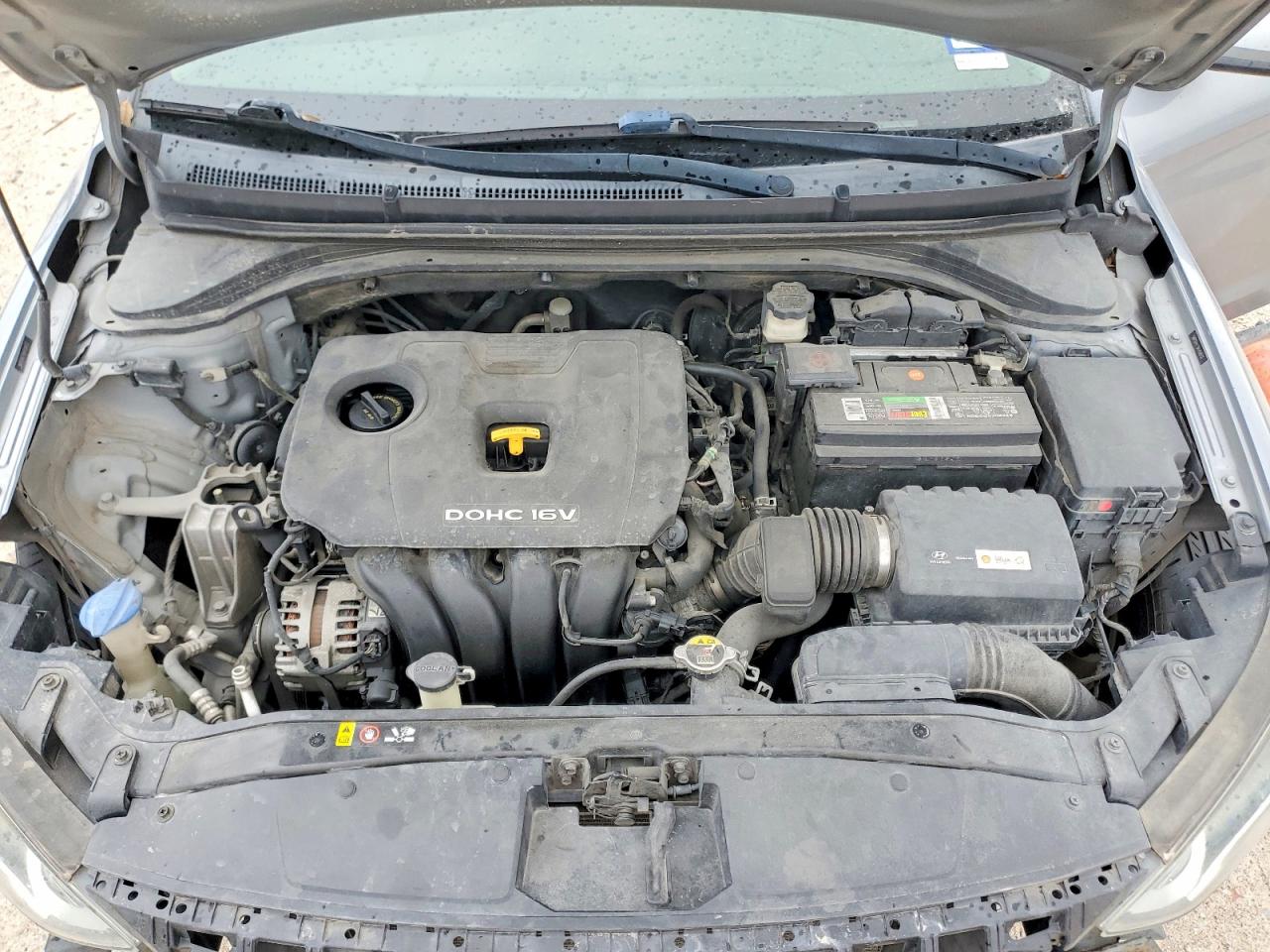 2017 HYUNDAI ELANTRA SE photo 11