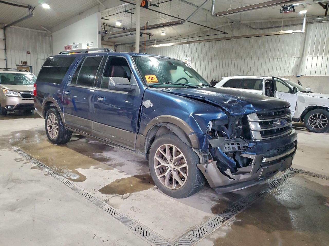 2015 FORD EXPEDITION EL XLT photo 4