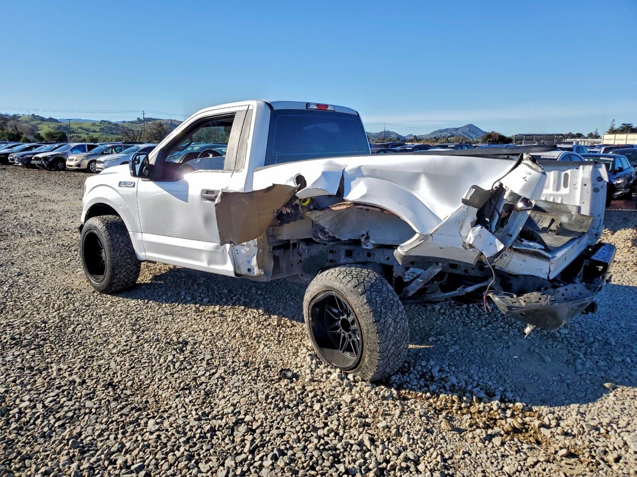 2015 FORD F150 photo 2