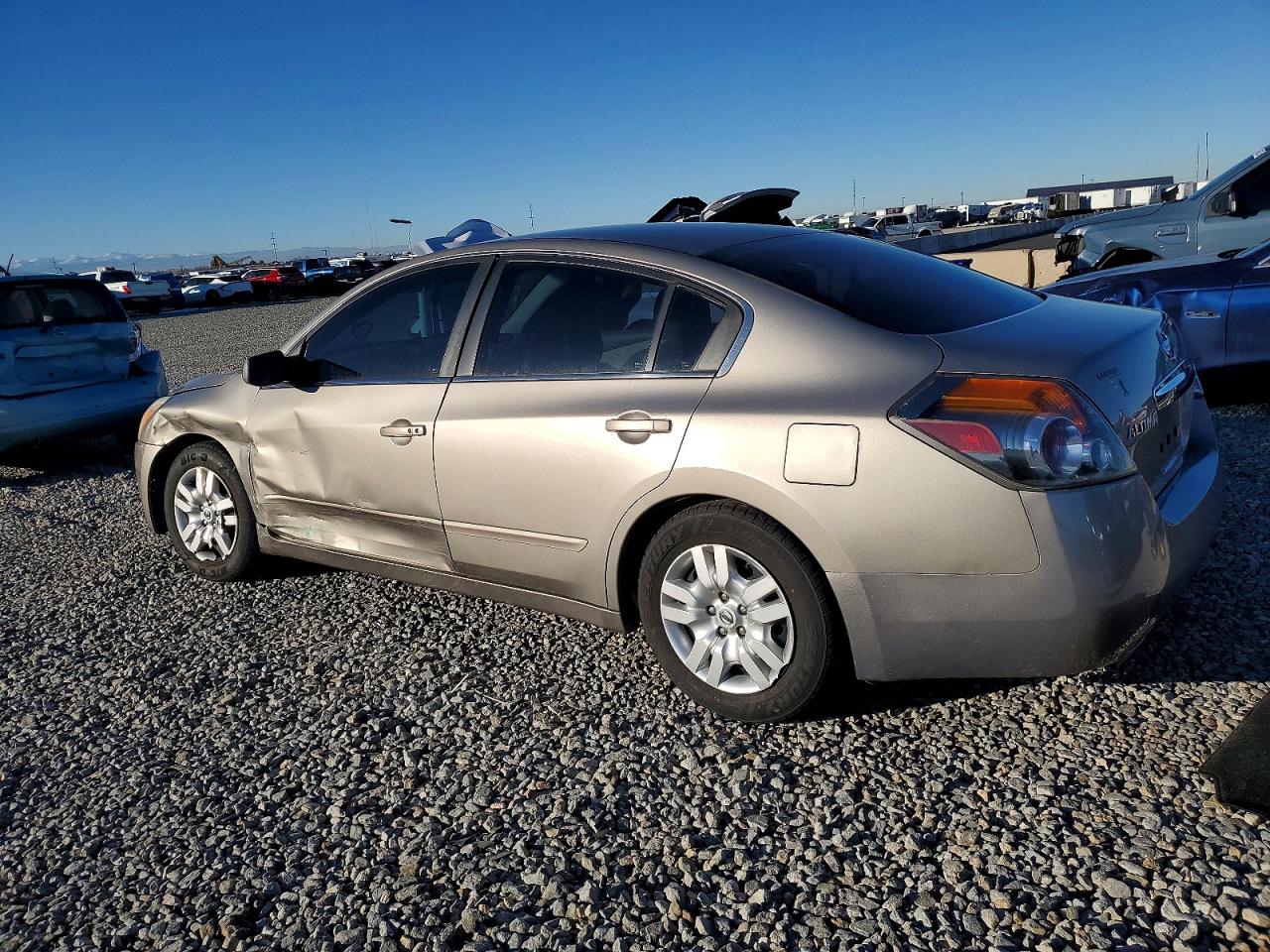 2012 NISSAN ALTIMA photo 2