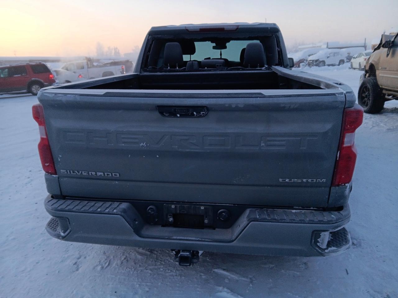 2025 CHEVROLET SILVERADO K1500 CUSTOM photo 6