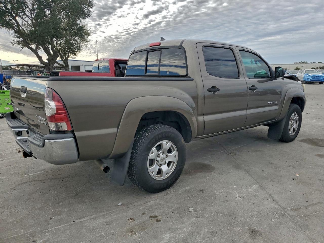 2012 TOYOTA TACOMA DOUBLE CAB PRERUNNER photo 3