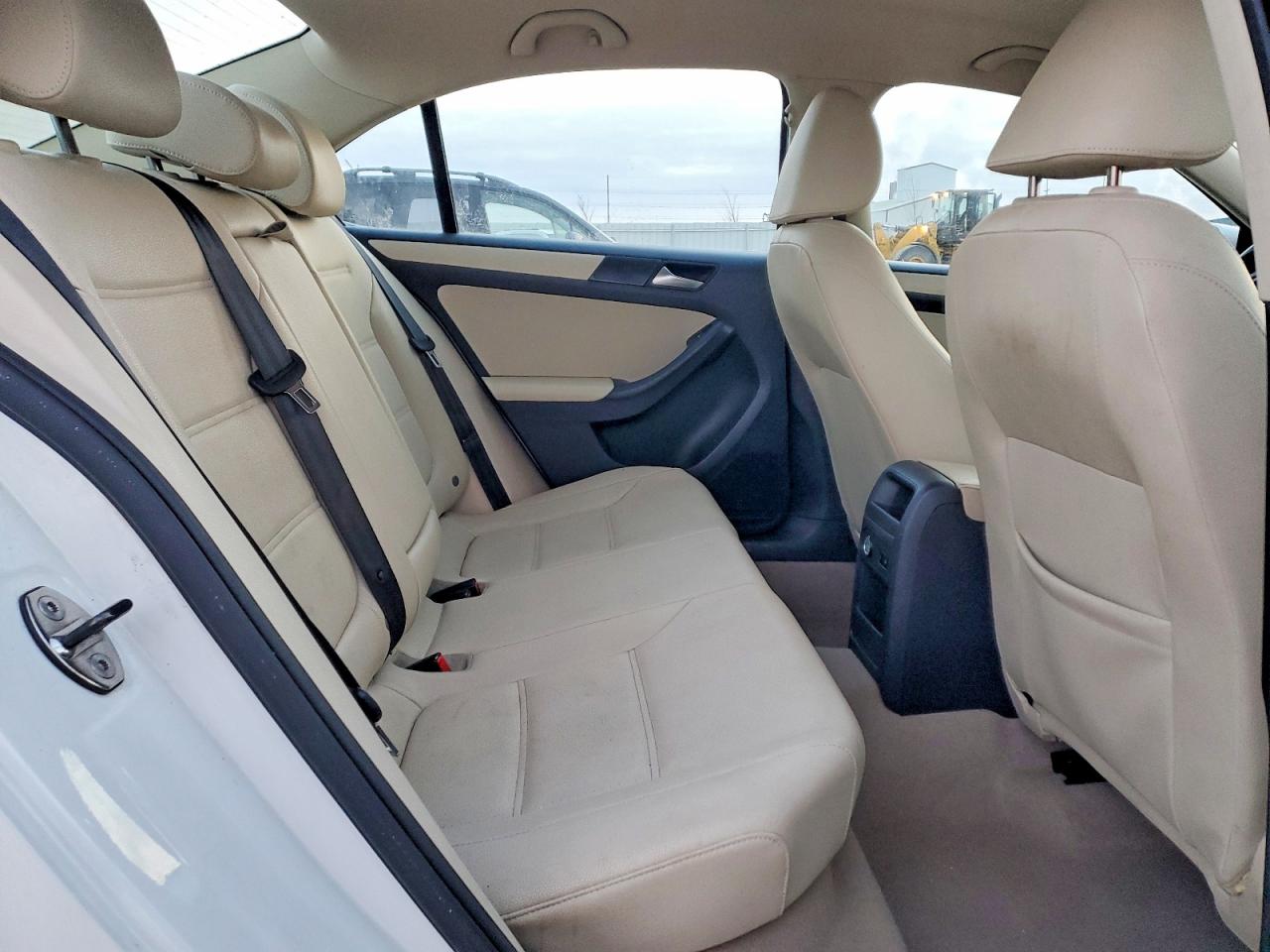 2011 VOLKSWAGEN JETTA SE photo 10