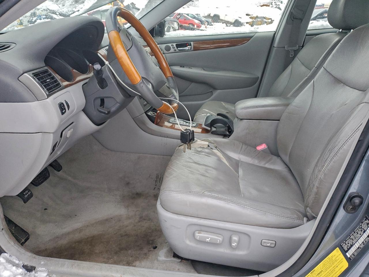 2005 LEXUS ES 330 photo 13