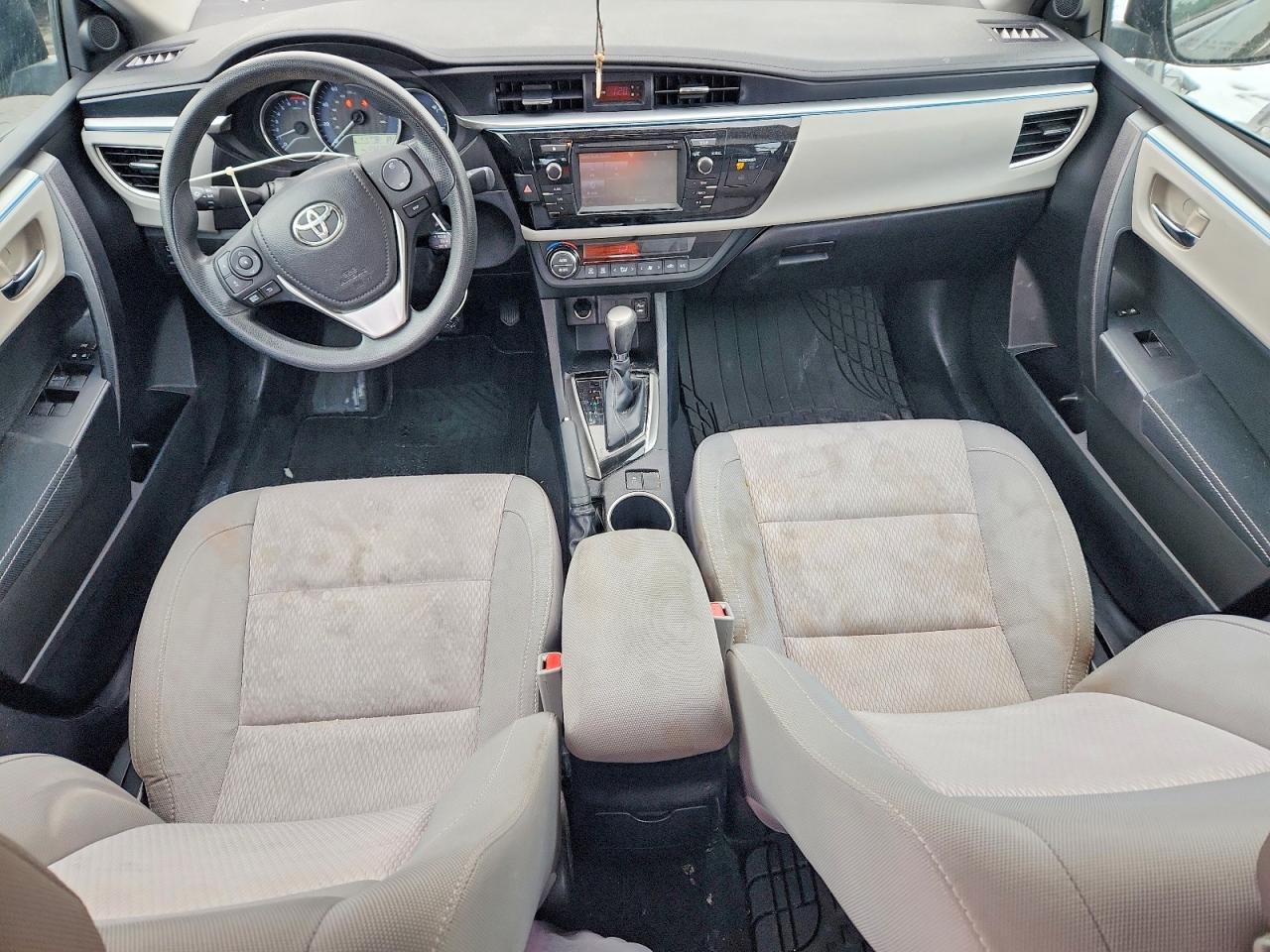2015 TOYOTA COROLLA L photo 15