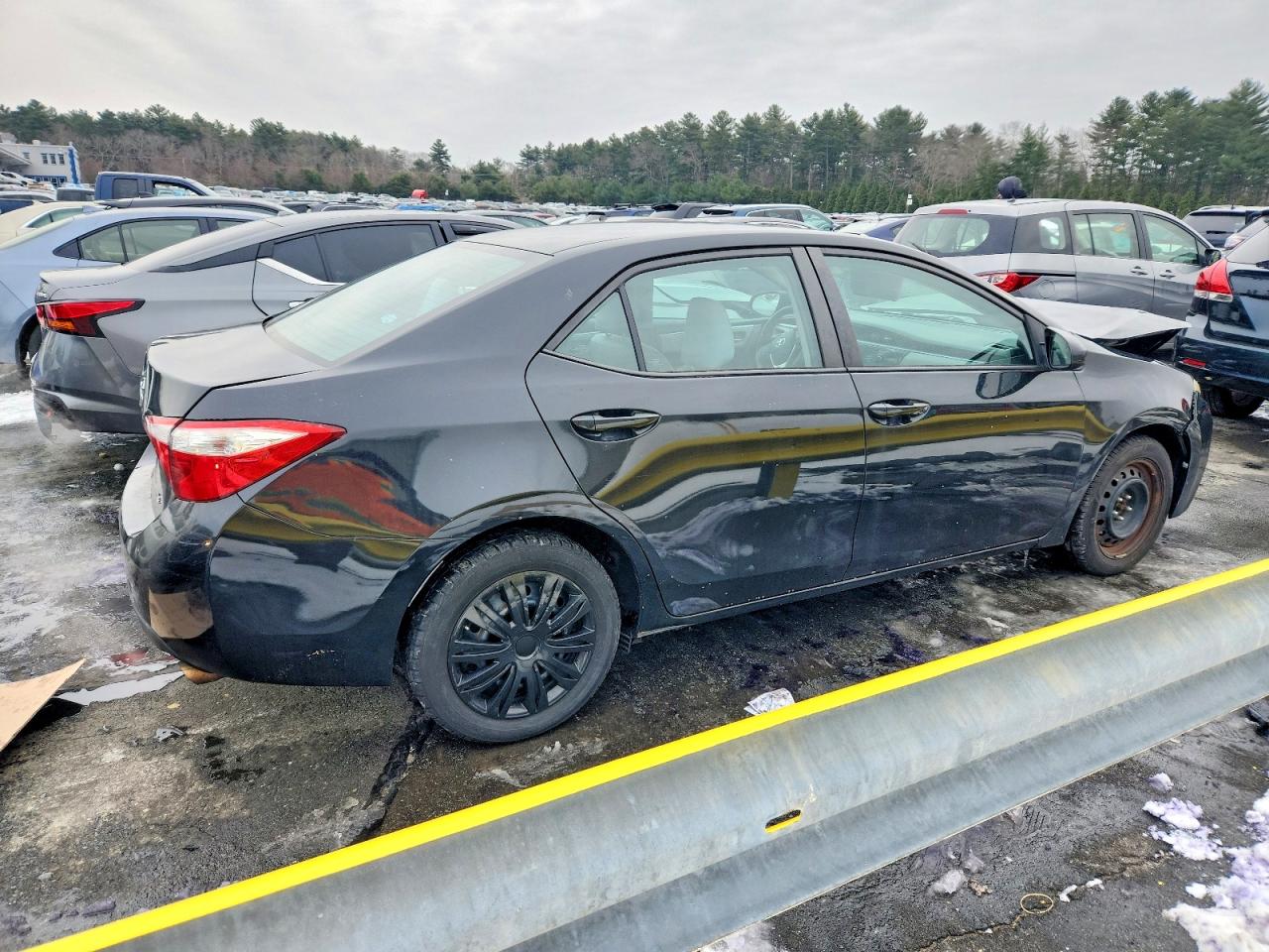 2015 TOYOTA COROLLA L photo 5