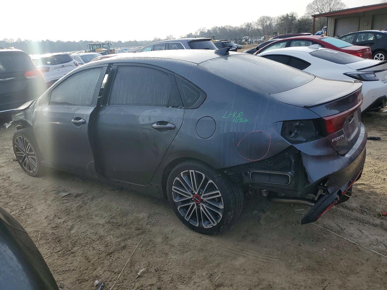 2023 KIA FORTE GT photo 2