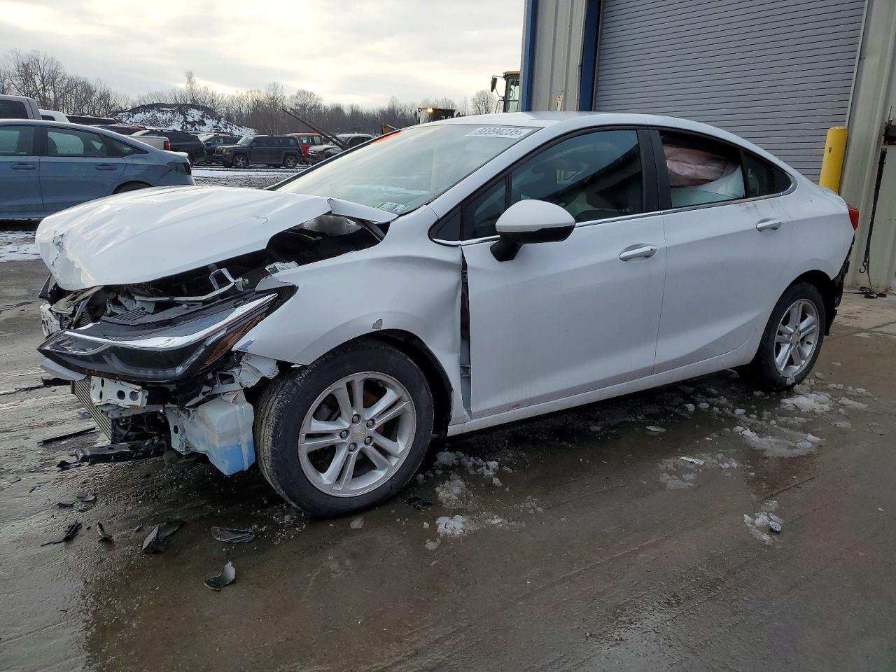 2016 CHEVROLET CRUZE