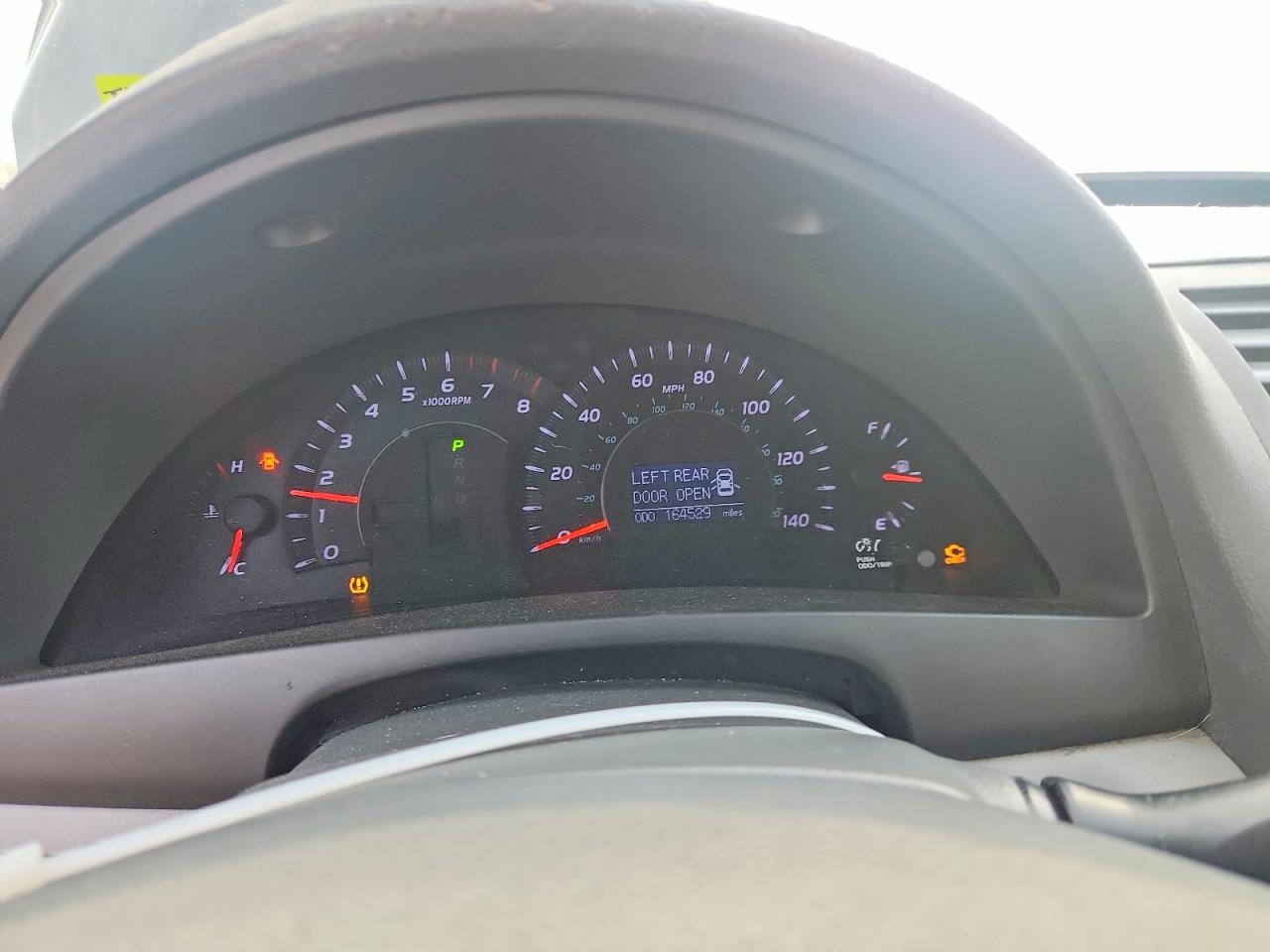 2010 TOYOTA CAMRY BASE photo 9