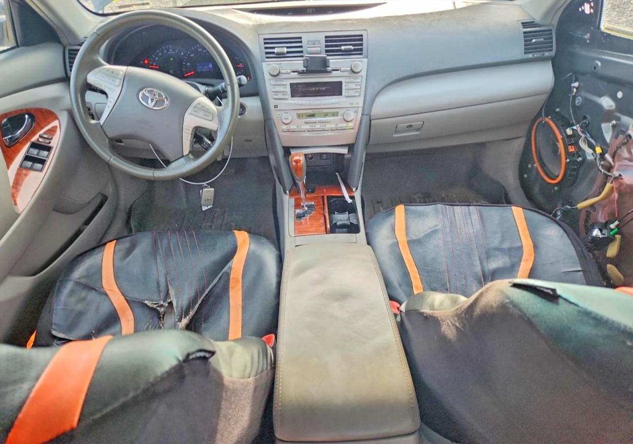 2010 TOYOTA CAMRY BASE photo 8