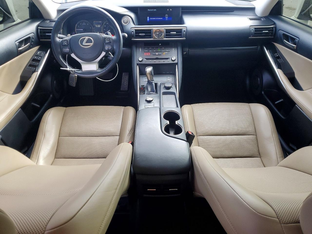 2019 LEXUS IS 300 photo 8