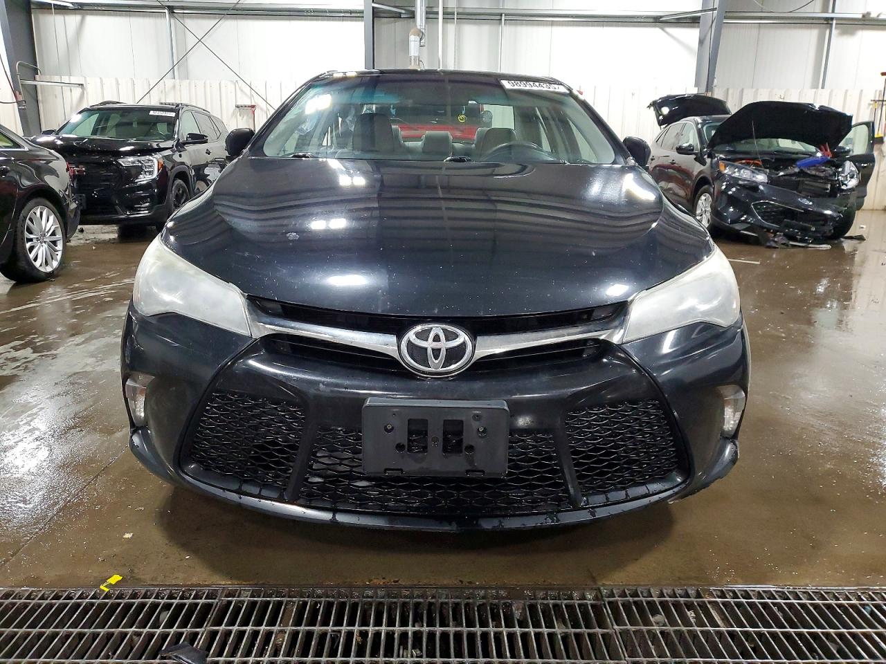 2017 TOYOTA CAMRY LE photo 5
