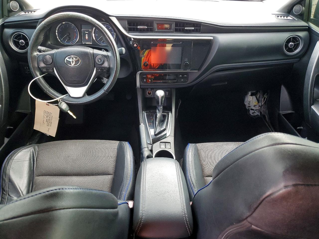2019 TOYOTA COROLLA SE photo 8