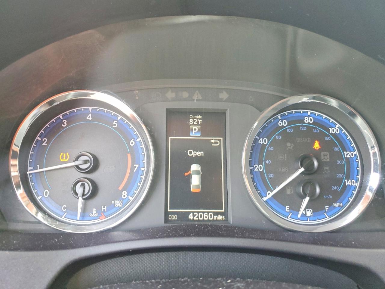 2019 TOYOTA COROLLA SE photo 9