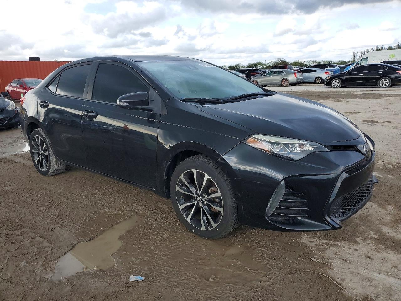 2019 TOYOTA COROLLA SE photo 4