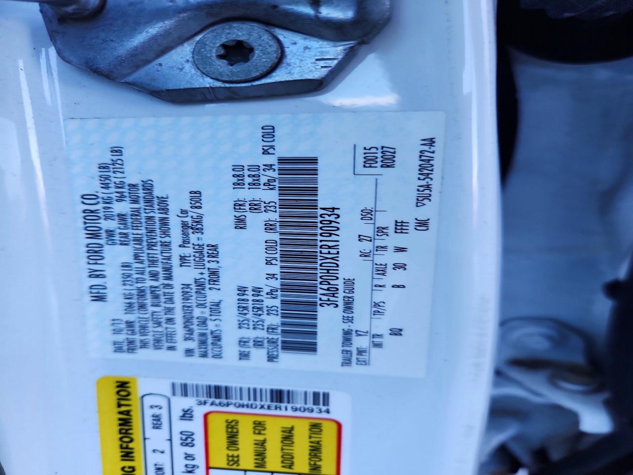 2014 FORD FUSION SE photo 23