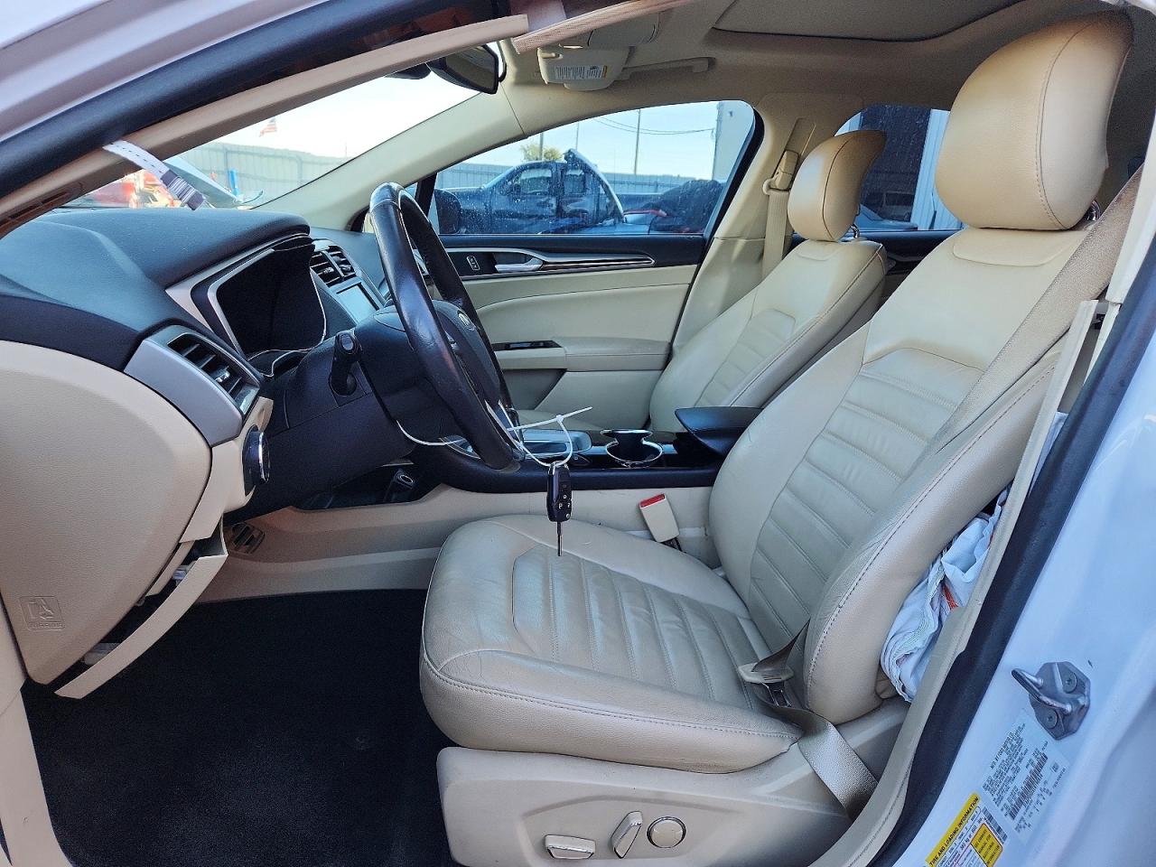 2014 FORD FUSION SE photo 13