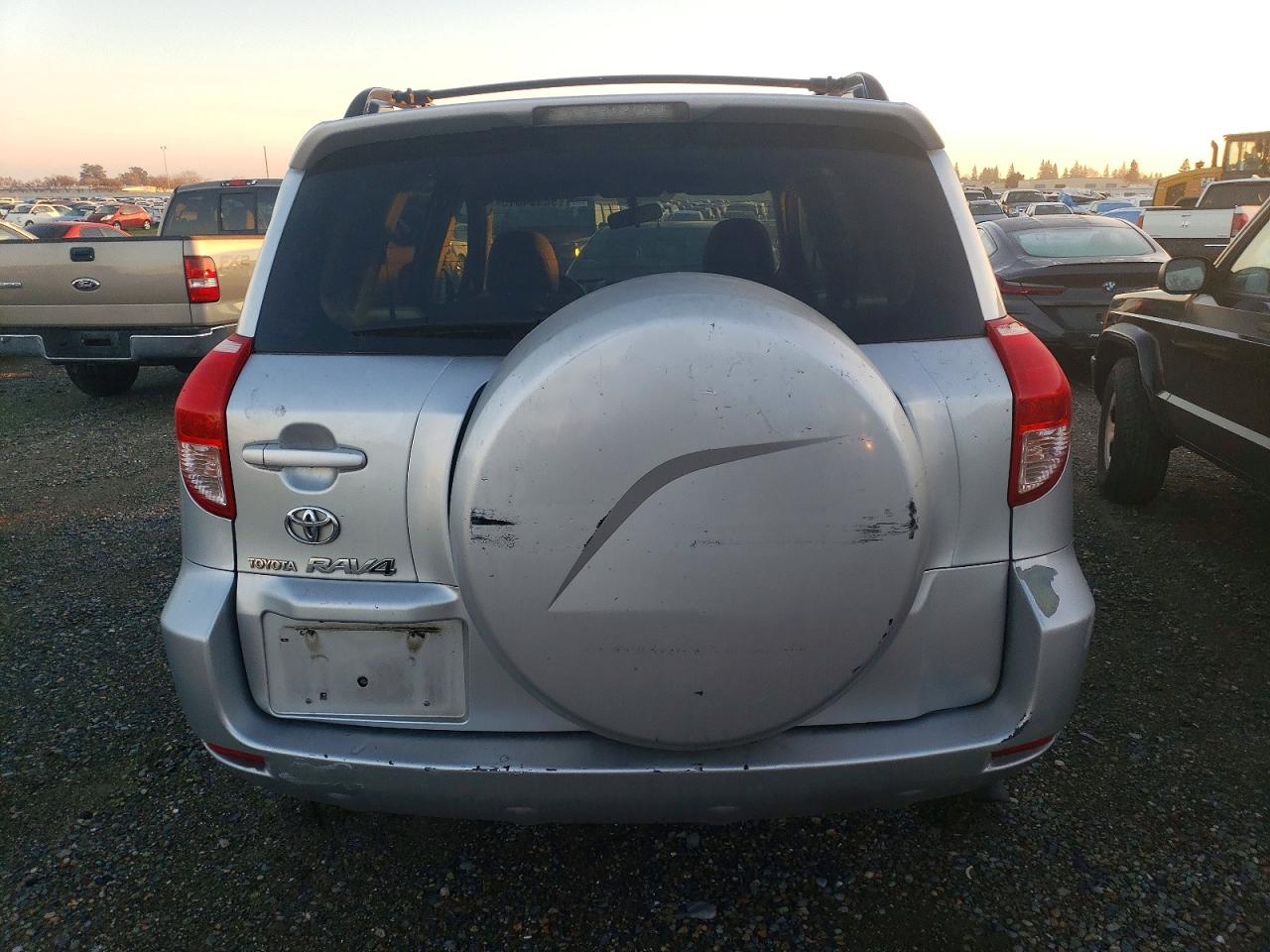 2008 TOYOTA RAV4 LIMITED photo 6