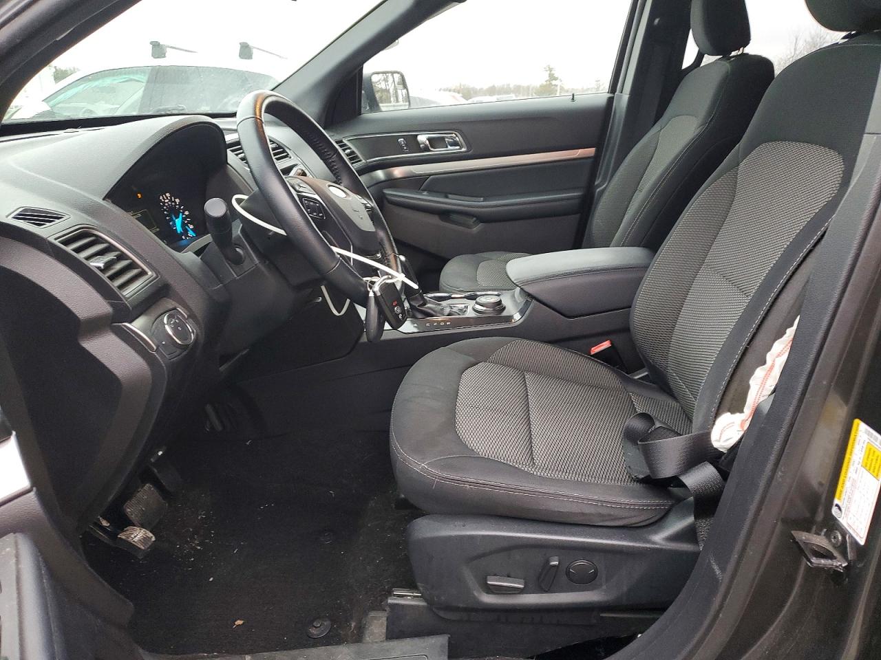2019 FORD EXPLORER XLT photo 7