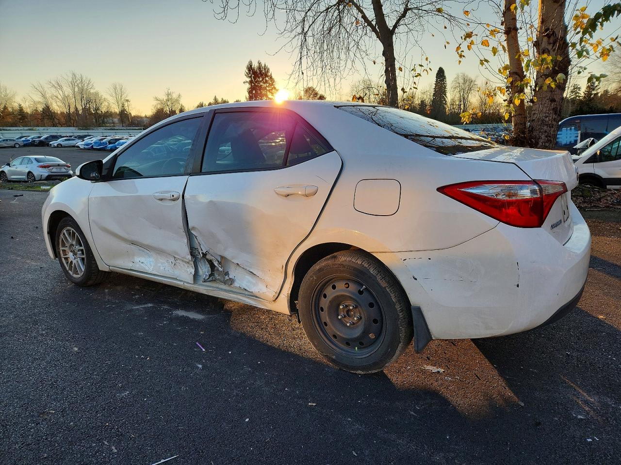 2016 TOYOTA COROLLA L photo 2