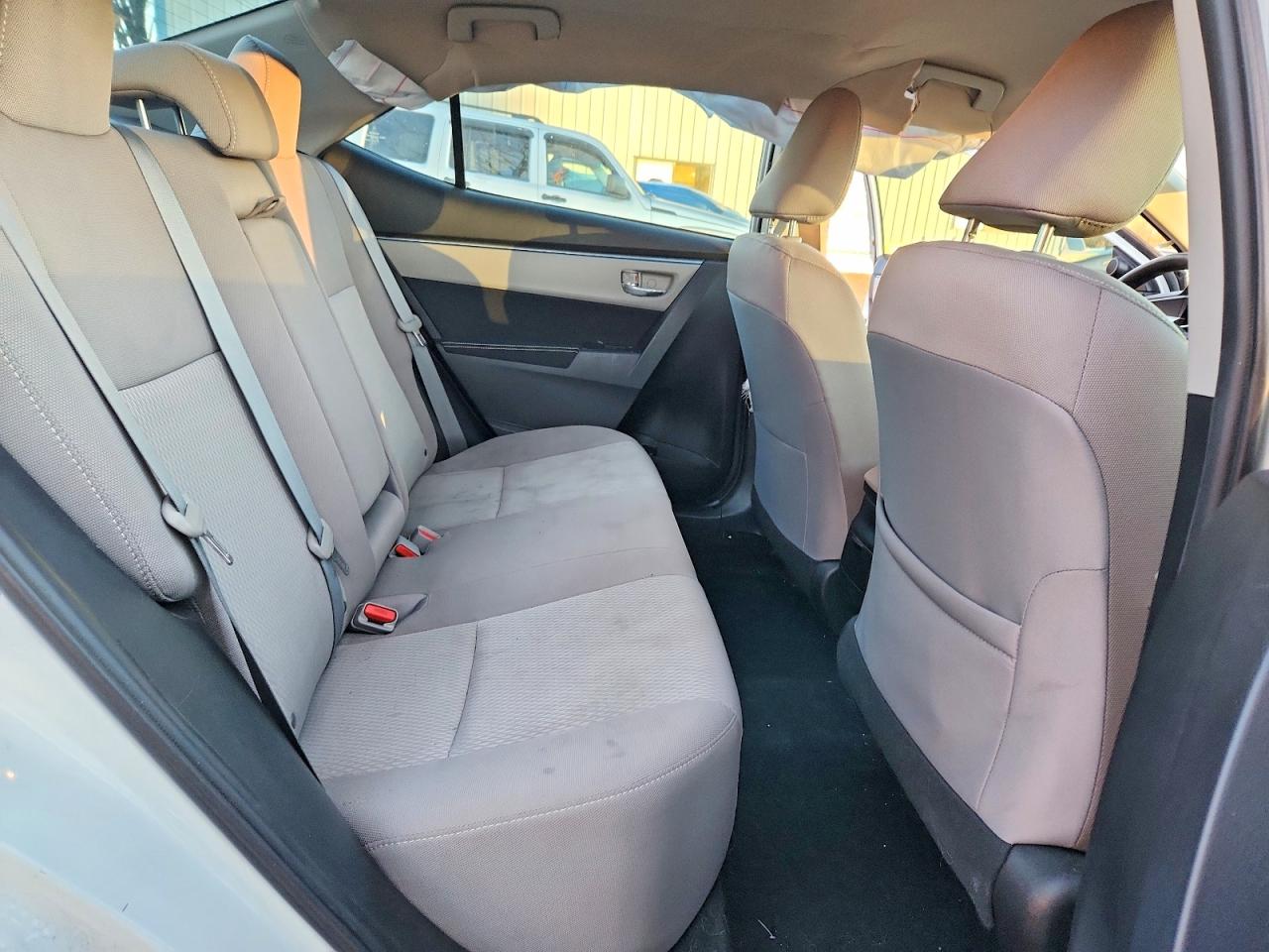 2016 TOYOTA COROLLA L photo 10