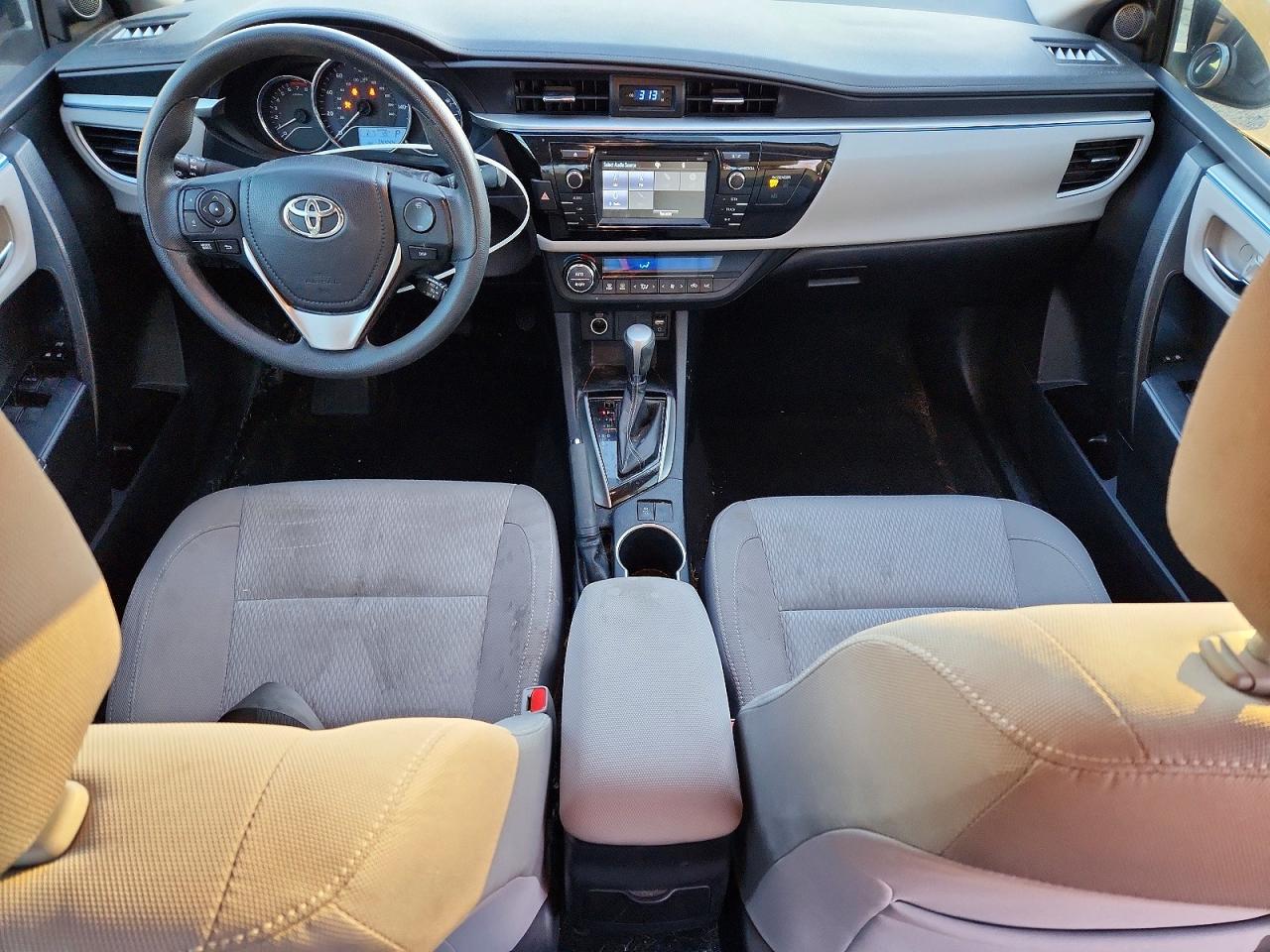 2016 TOYOTA COROLLA L photo 8
