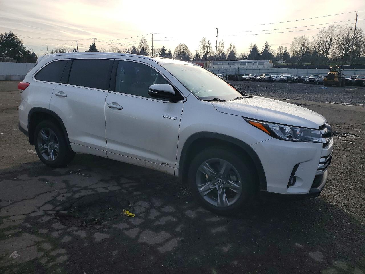 2017 TOYOTA HIGHLANDER HYBRID LIMITED photo 7