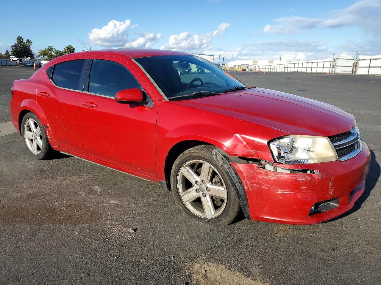 2013 DODGE AVENGER SXT photo 4