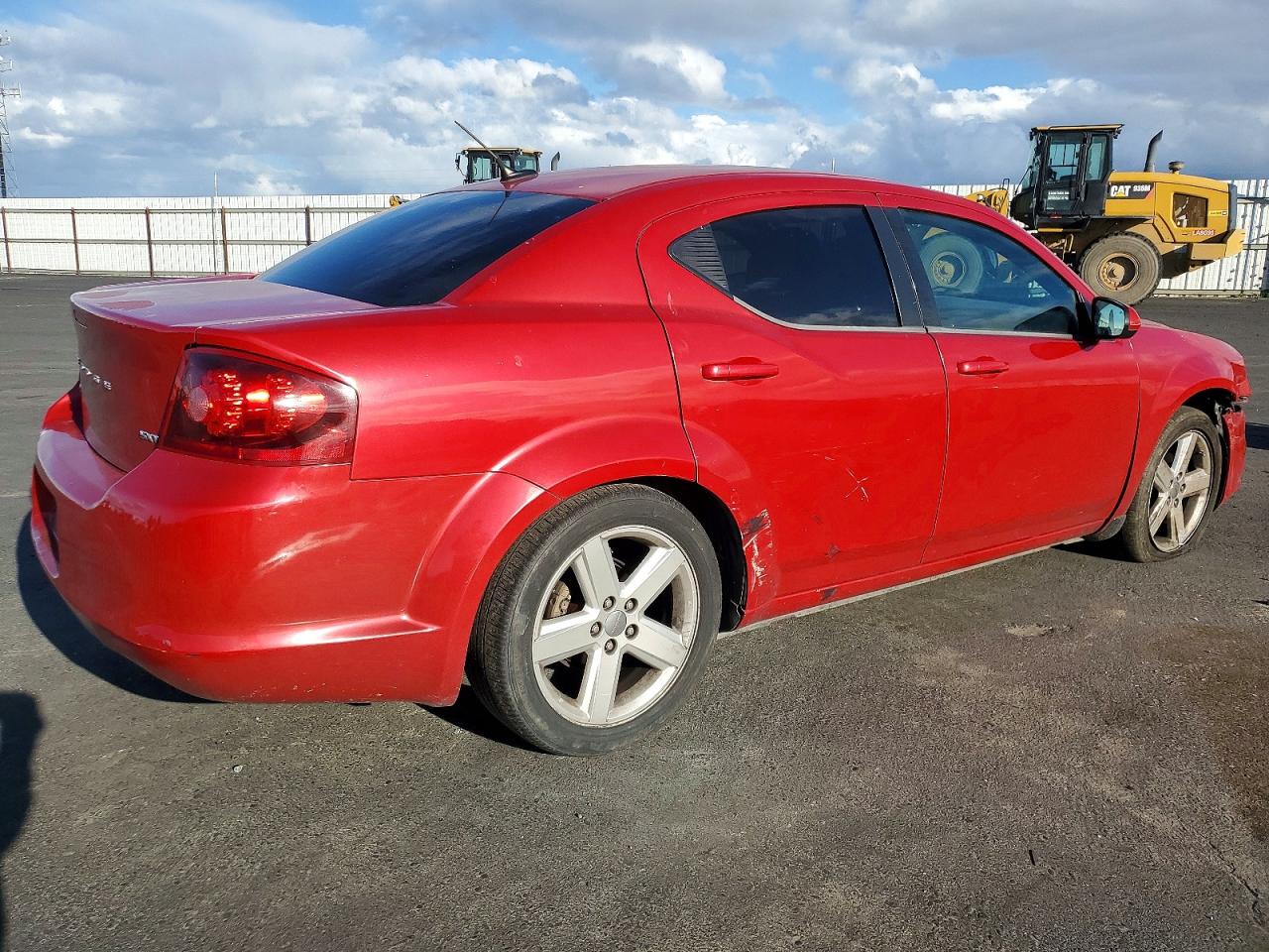 2013 DODGE AVENGER SXT photo 3