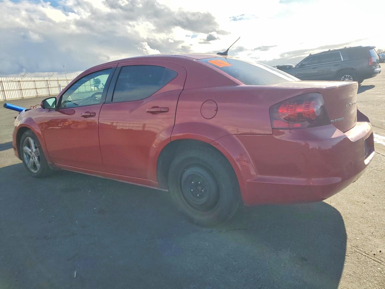 2013 DODGE AVENGER SXT photo 2