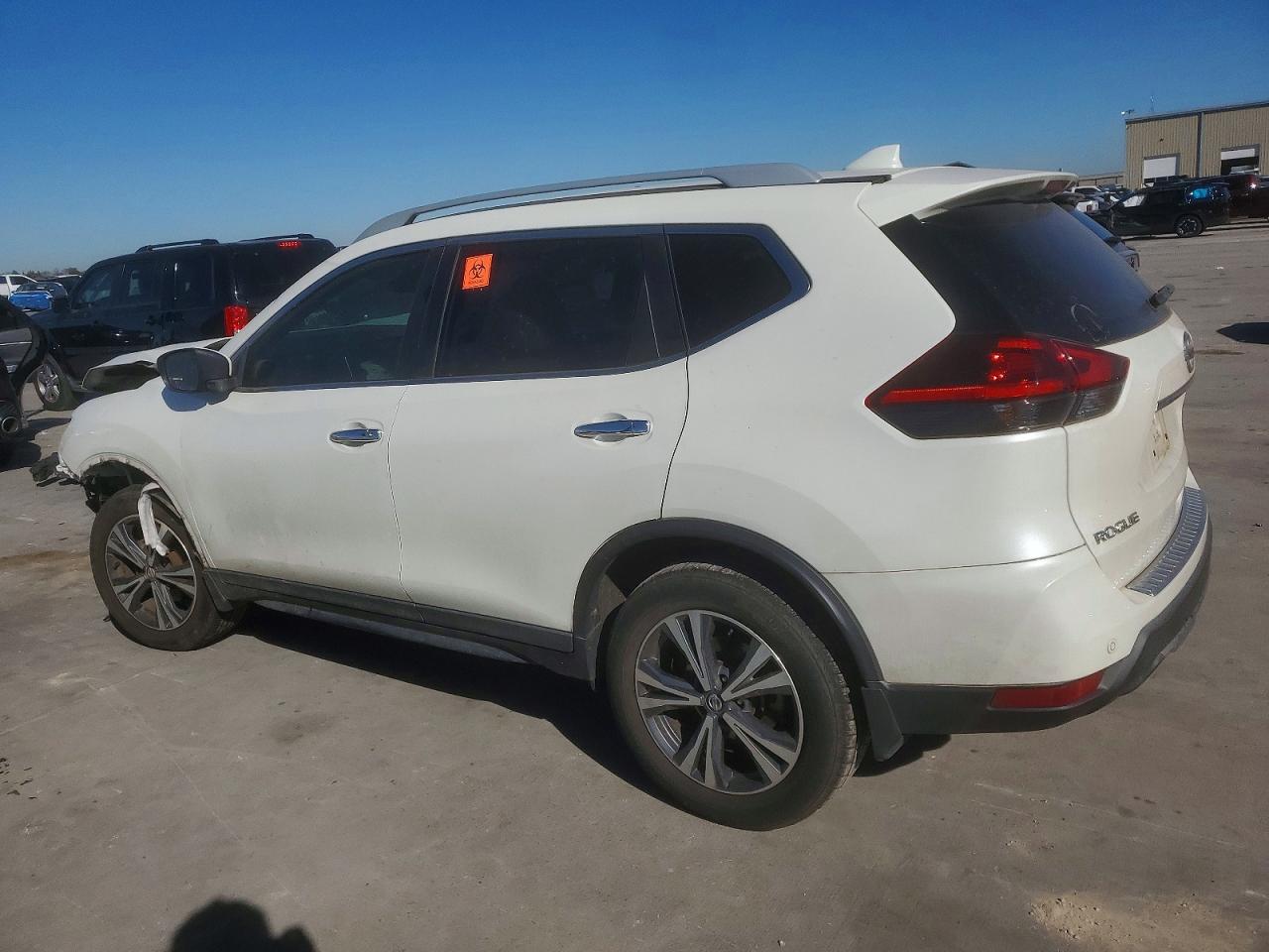 2019 NISSAN ROGUE S photo 4