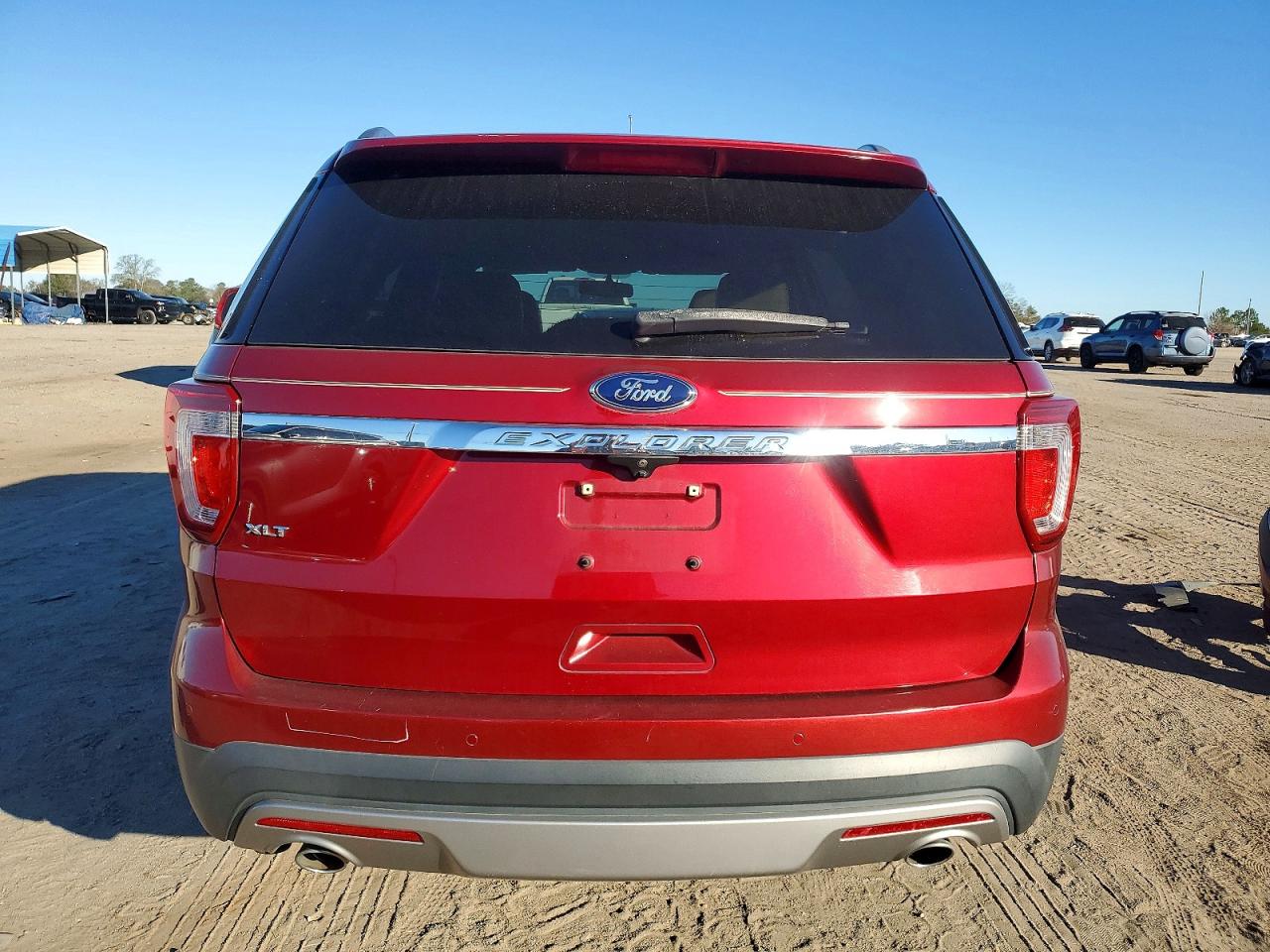 2017 FORD EXPLORER XLT photo 11