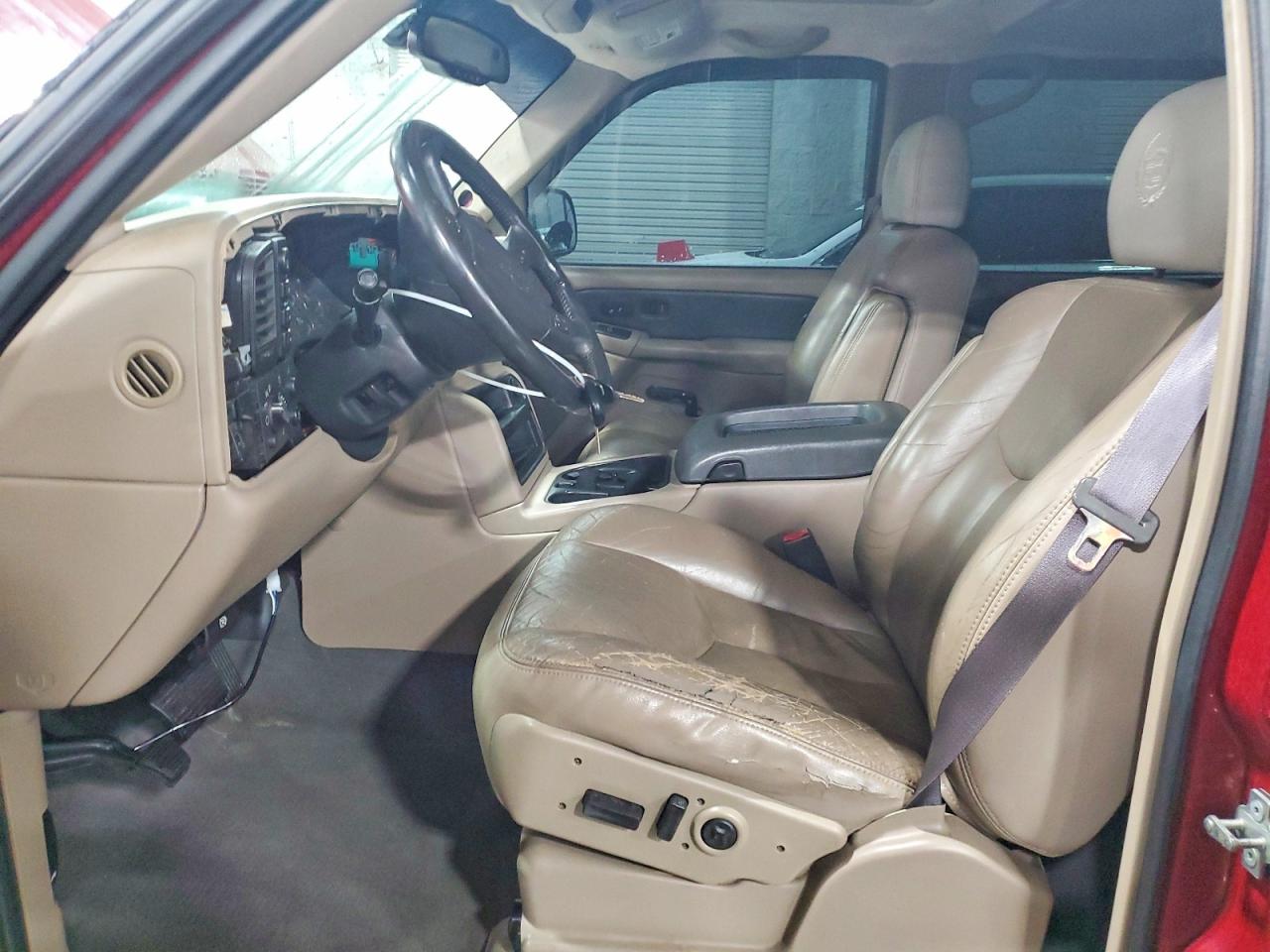 2004 CHEVROLET AVALANCHE K1500 photo 13