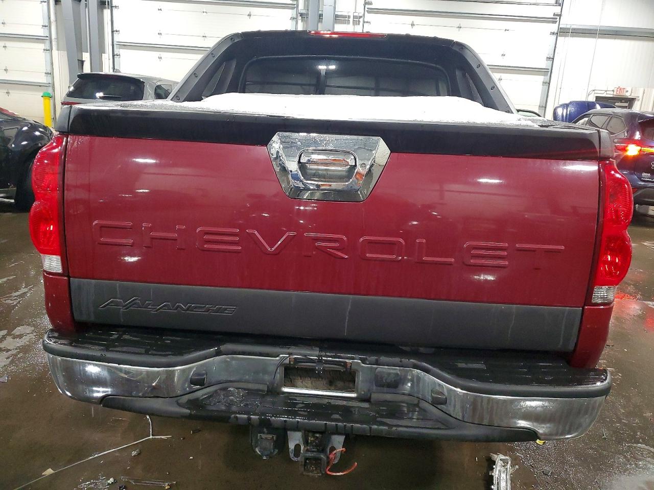2004 CHEVROLET AVALANCHE K1500 photo 11