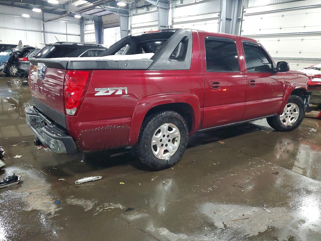 2004 CHEVROLET AVALANCHE K1500 photo 5