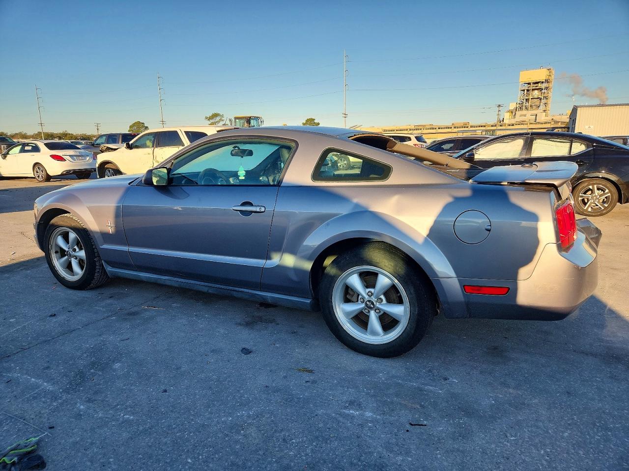 2007 FORD MUSTANG photo 2