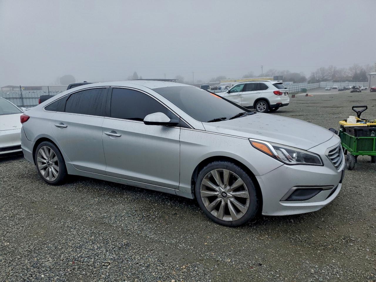 2016 HYUNDAI SONATA SE photo 4