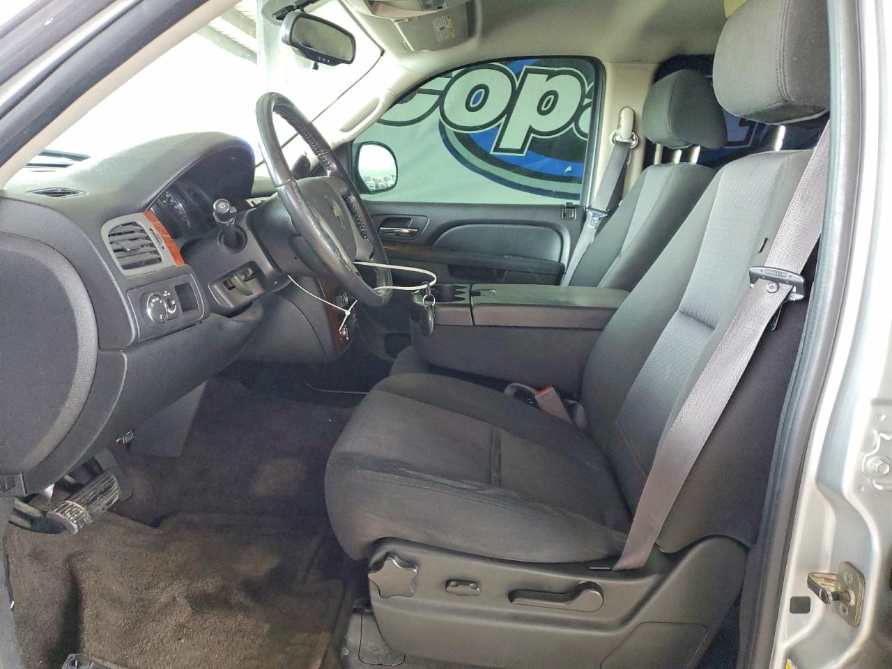 2011 CHEVROLET SUBURBAN C1500 LS photo 7